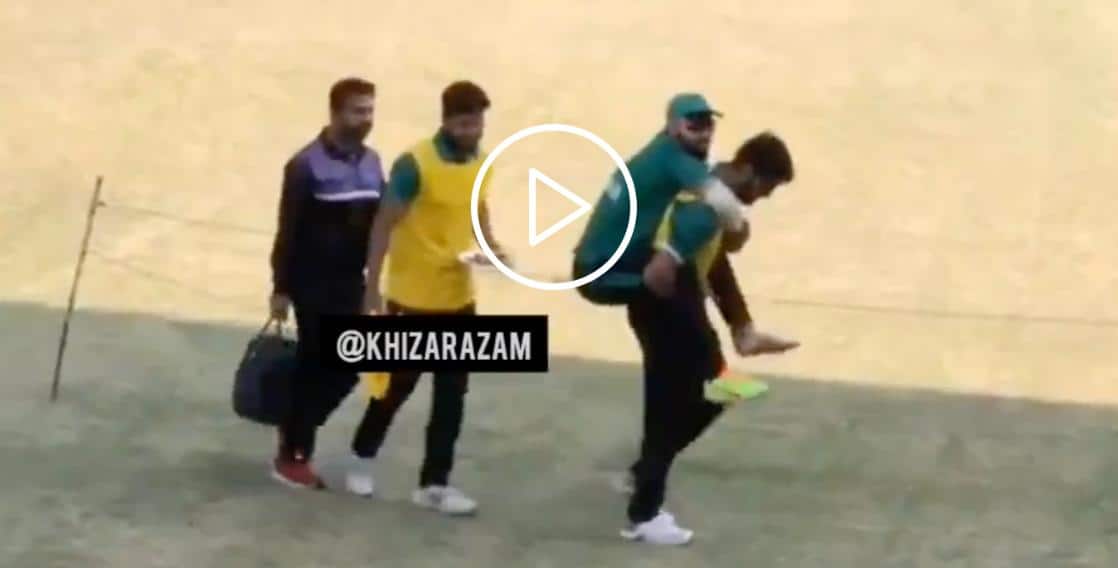 [Watch] Shadab Khan's Unconvеntional Exit On Tеammatе's Shouldеrs Raisеs Eyеbrows